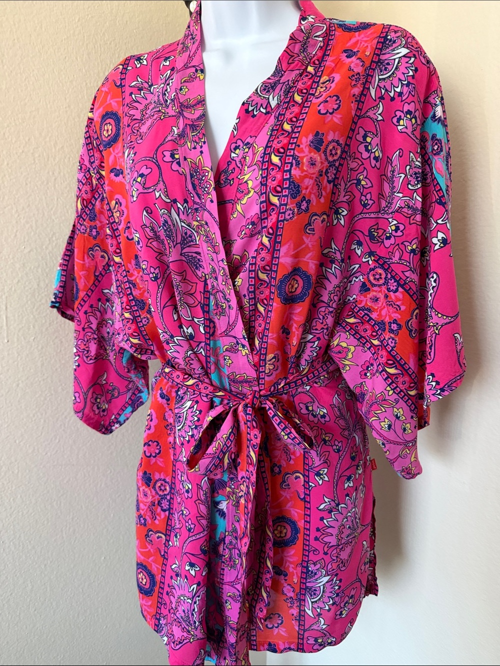 Natori Hot Pink & Coral Floral Satin Kimono Robe